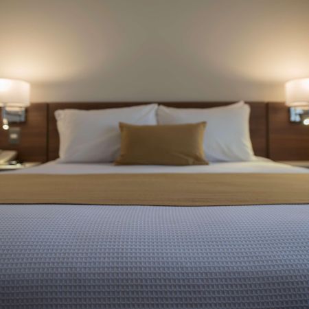Microtel Inn & Suites By Wyndham San Luis Potosi Bagian luar foto