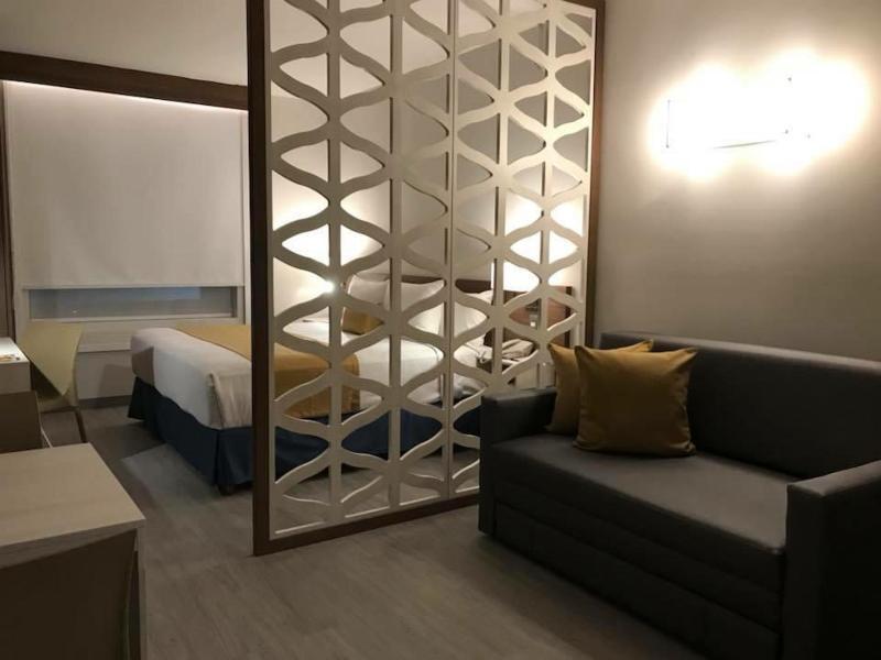 Microtel Inn & Suites By Wyndham San Luis Potosi Bagian luar foto
